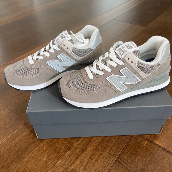 New Balance 574 Core - Picture 1 of 4